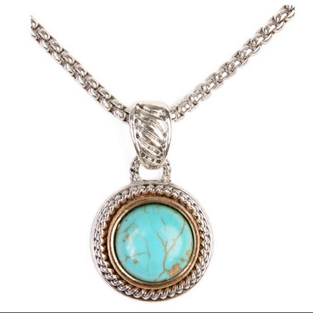Beautiful Boho Western Style Turquoise Necklace 16$
